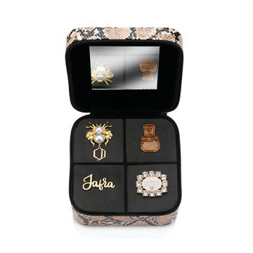 JAFRA Brooch Collection