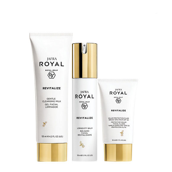 JAFRA ROYAL Revitalize Necessities Bundle