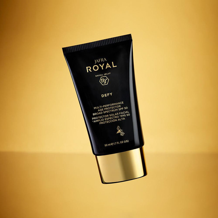 JAFRA ROYAL Defy Multi-Performance Age Protector Broad Spectrum SPF 50 - Jafra Cosmetics International