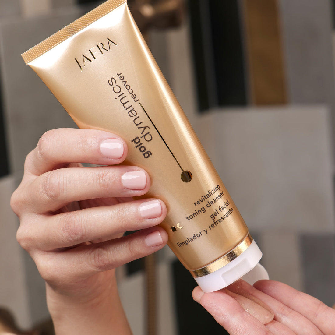 Gold Dynamics Revitalizing Toning Cleanser