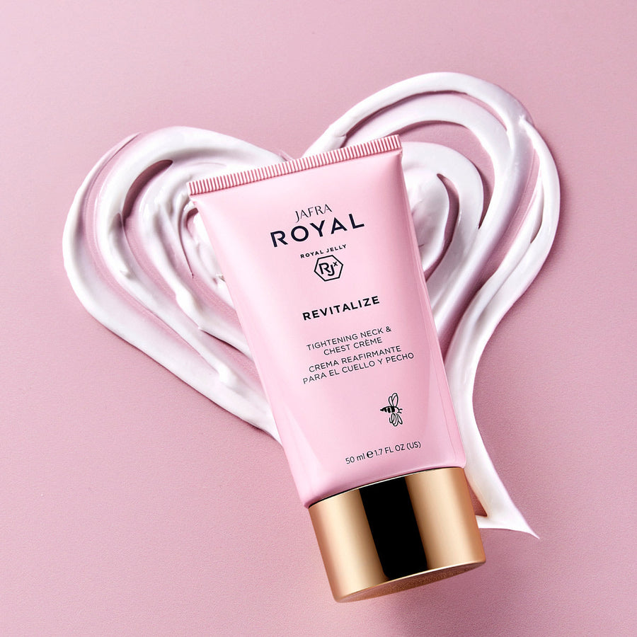 JAFRA ROYAL Revitalize Tightening Neck & Chest Crème